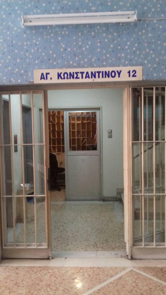 Studio di 36 m² in Appartamento con 1 bagno privato in zona Omonia Atene Esterno foto